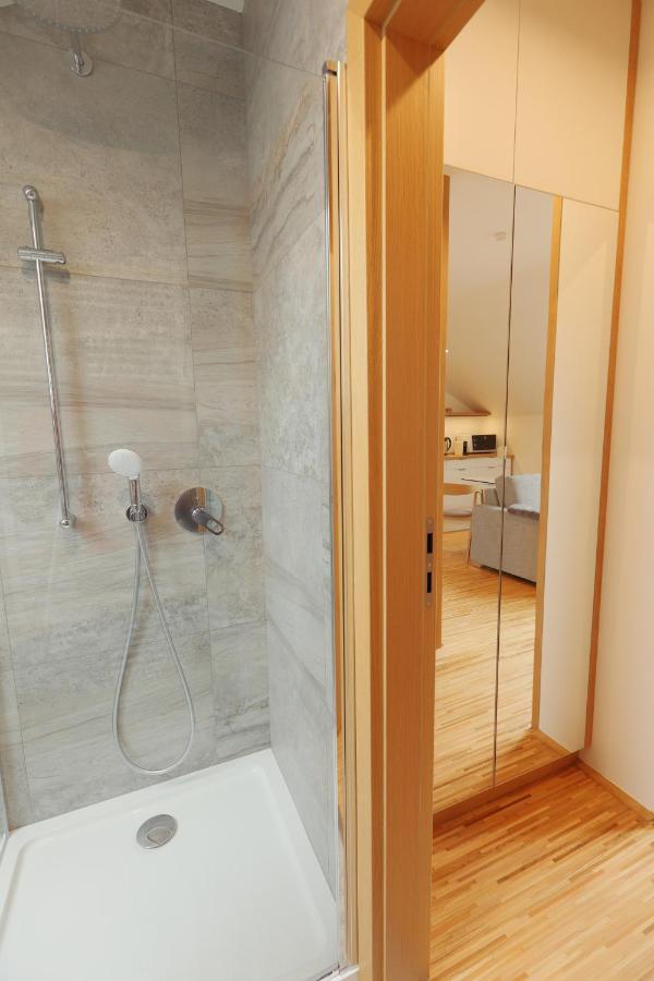 Apartmany U Kvetne Zahrady กรอมเมียร์ริช ภายนอก รูปภาพ